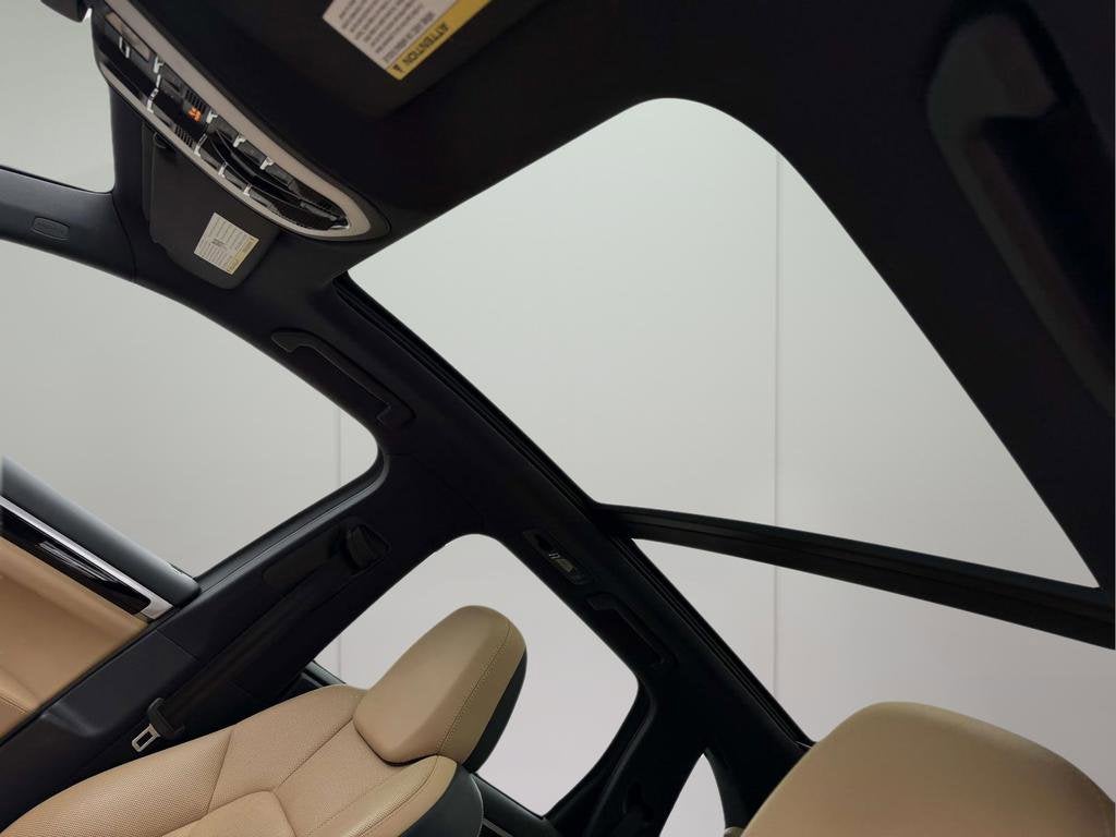 2016 Porsche Cayenne Base