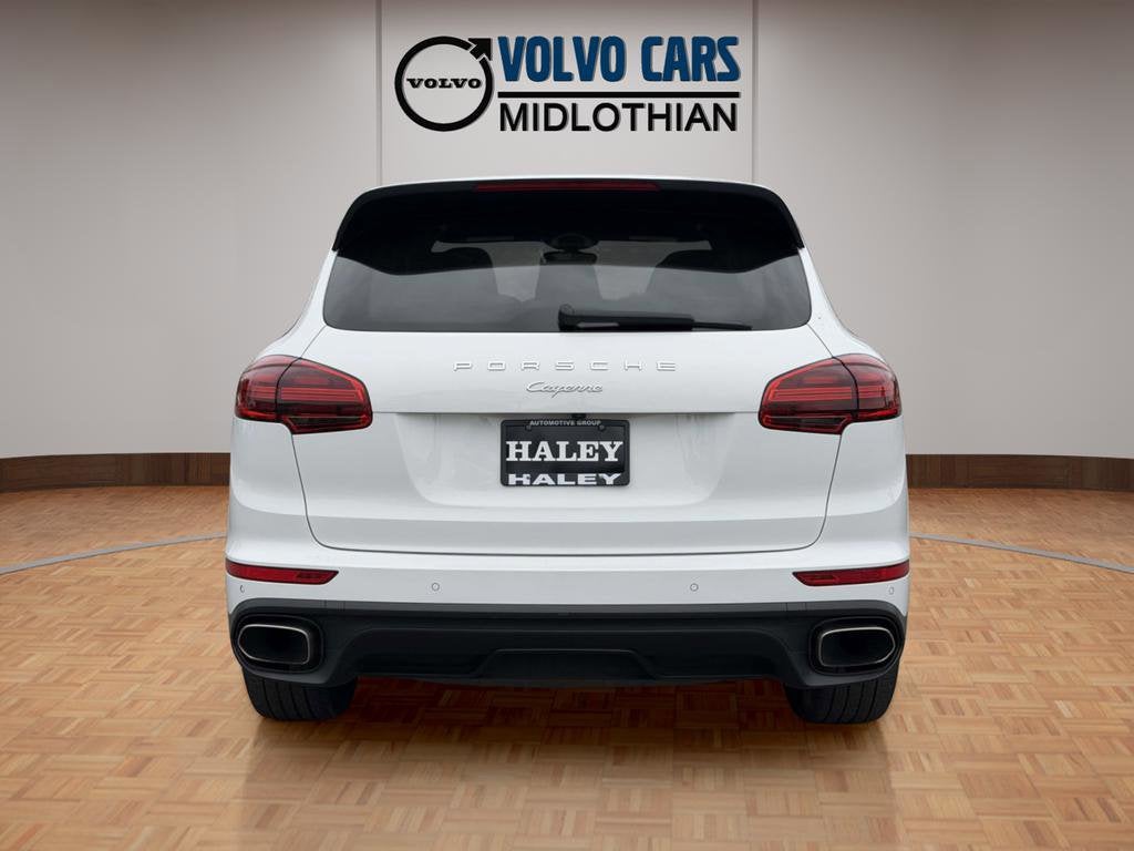 2016 Porsche Cayenne Base