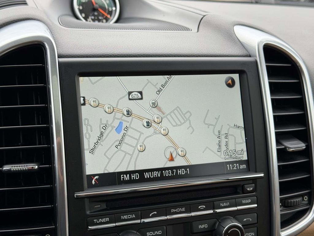 2016 Porsche Cayenne Base