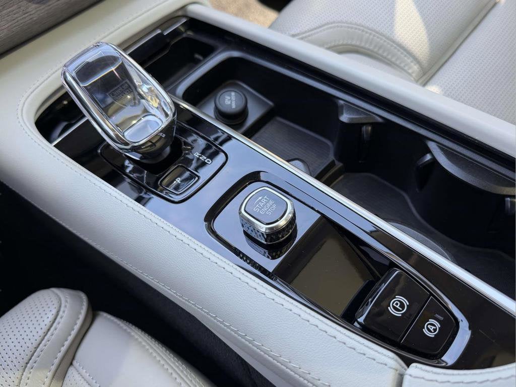 2023 Volvo XC90 Ultimate