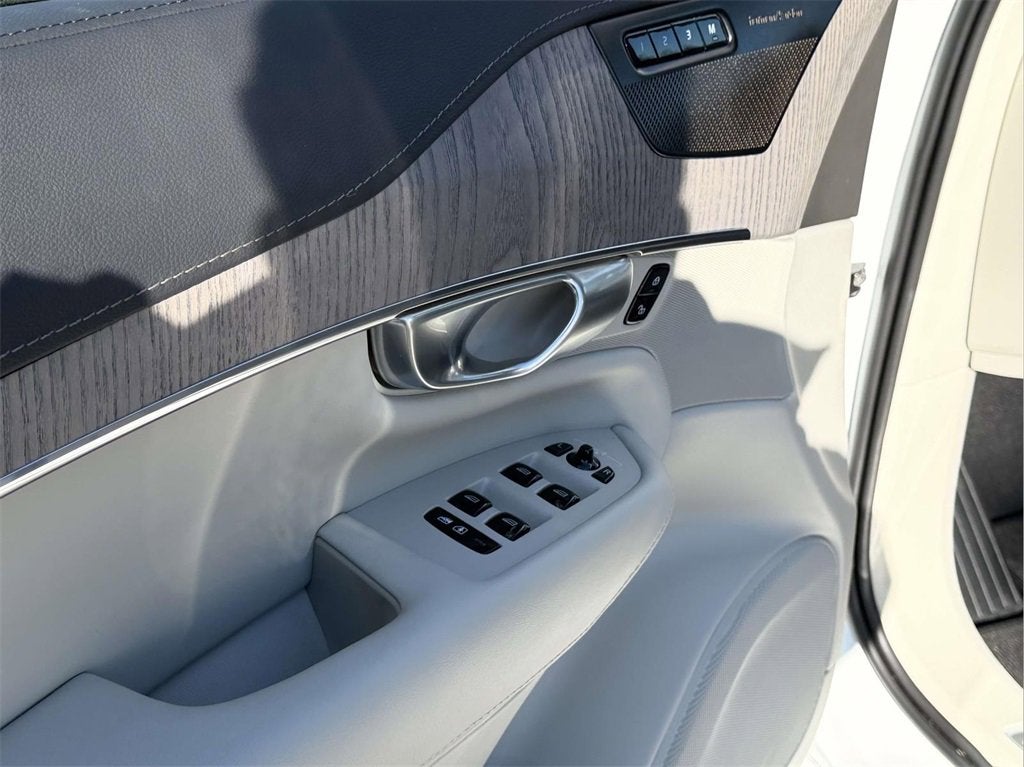 2023 Volvo XC90 Ultimate