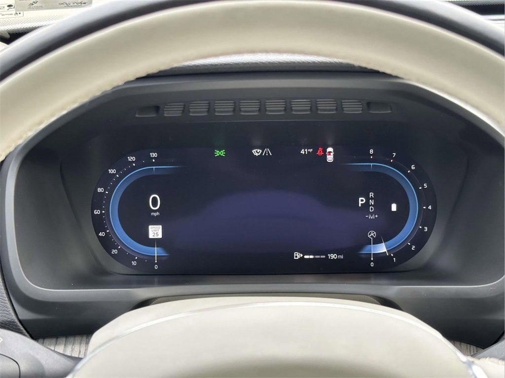 2024 Volvo XC90 B6 Plus Bright Theme