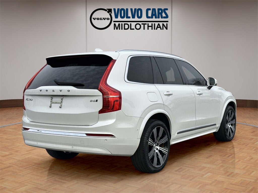 2024 Volvo XC90 B6 Plus Bright Theme