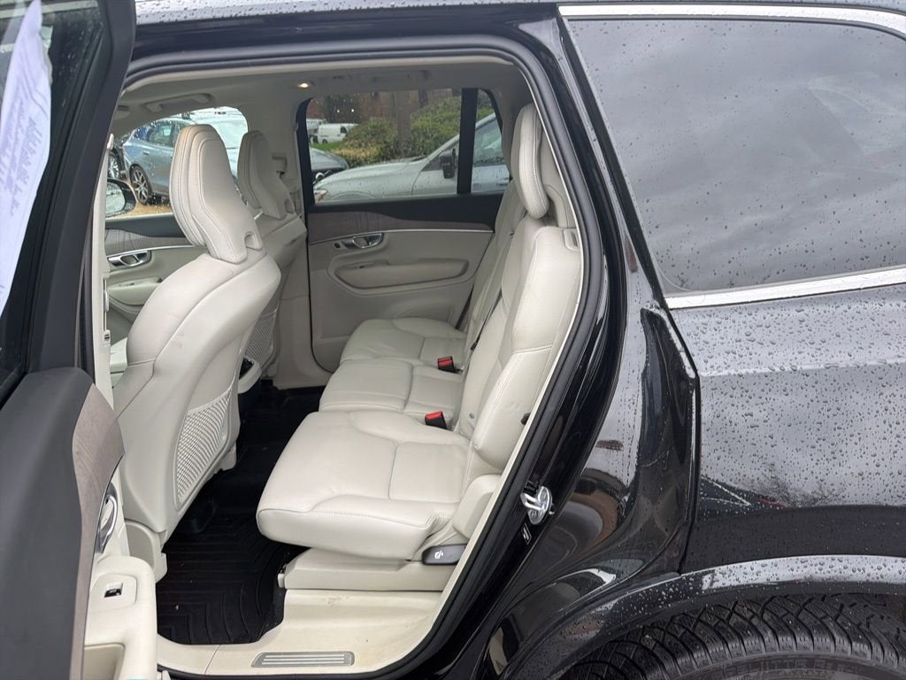 2024 Volvo XC90 B6 Plus Bright Theme