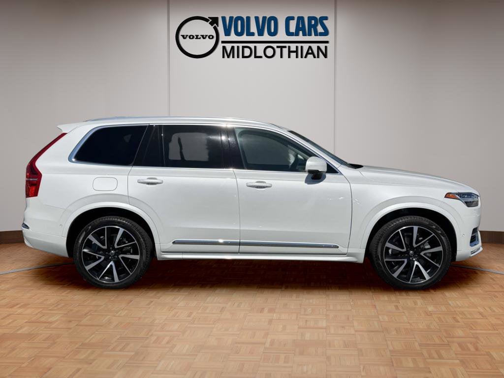 2024 Volvo XC90 B6 Plus Bright Theme