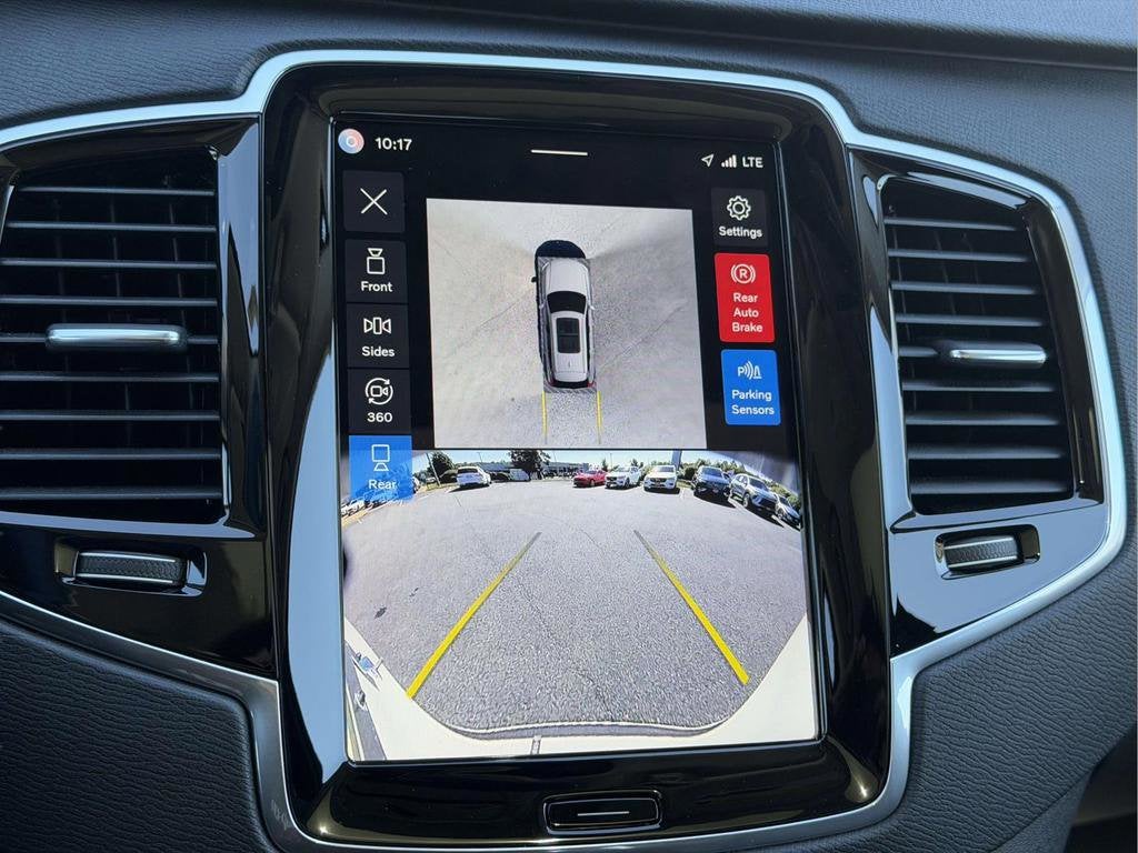 2024 Volvo XC90 B6 Plus Bright Theme