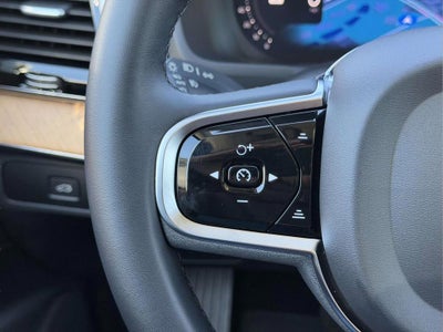 2024 Volvo XC90 B6 Plus Bright Theme