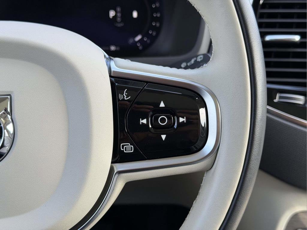 2023 Volvo XC90 B6 Plus 7-Seater