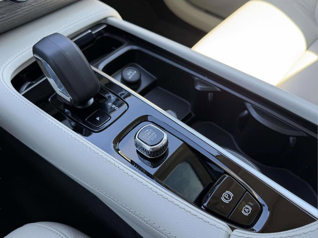 2023 Volvo XC90 B6 Plus 7-Seater