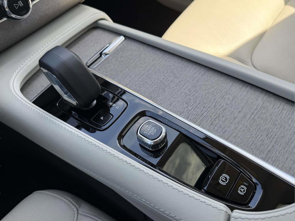 2023 Volvo XC90 B6 Plus 7-Seater