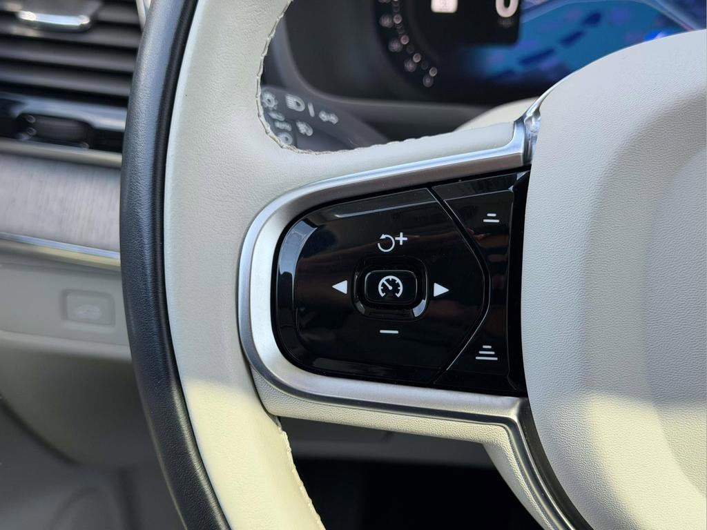 2023 Volvo XC90 B6 Plus 7-Seater