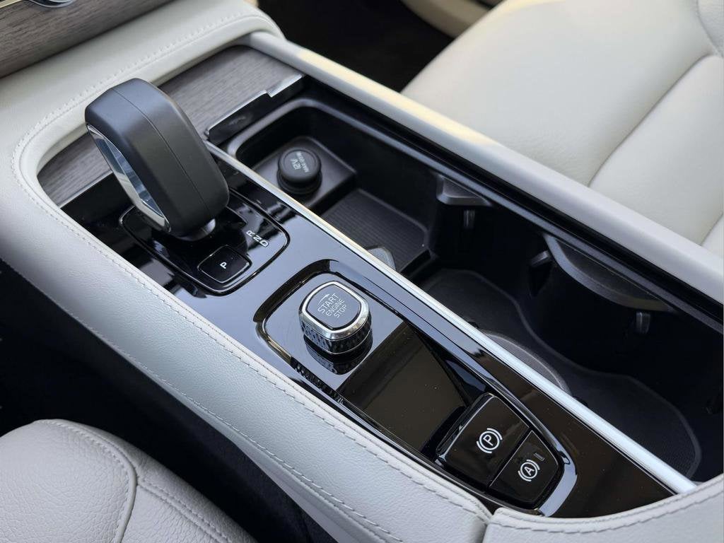 2023 Volvo XC90 B6 Plus 7-Seater