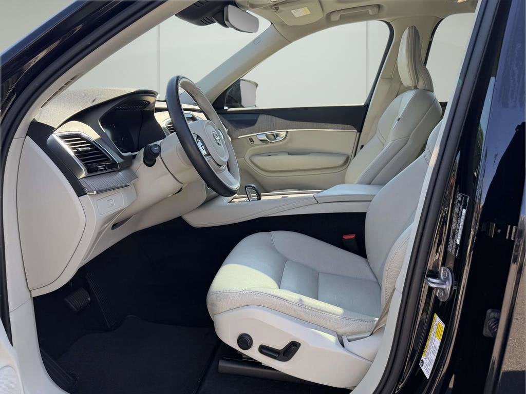 2023 Volvo XC90 B6 Plus 7-Seater