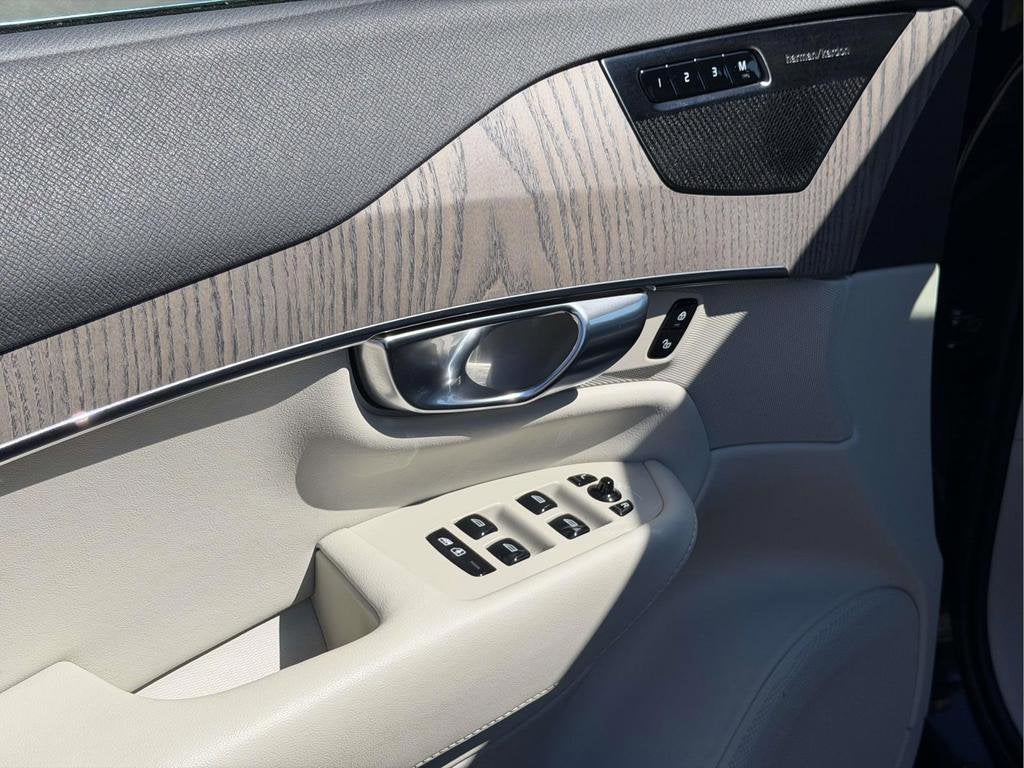 2023 Volvo XC90 B6 Plus 7-Seater
