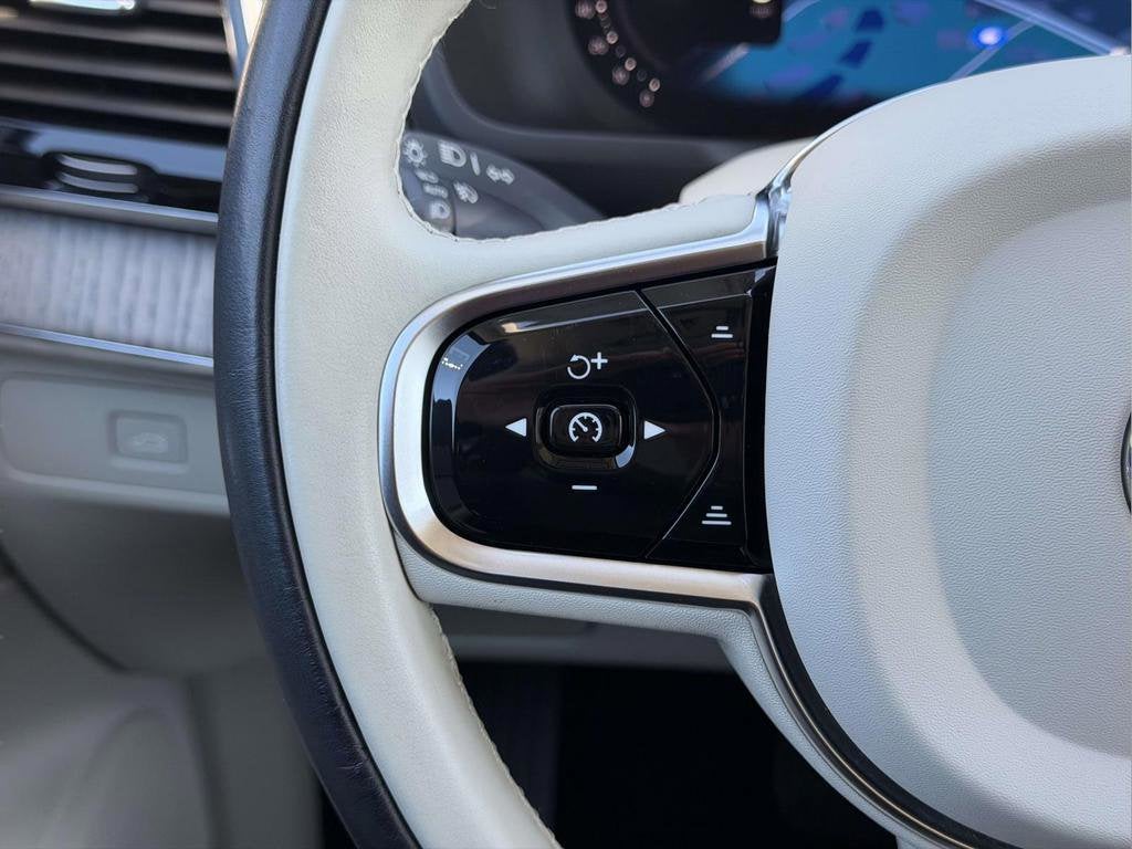 2023 Volvo XC90 B6 Plus 7-Seater