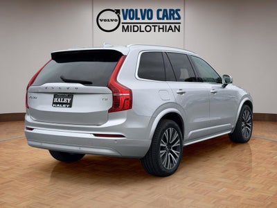 2022 Volvo XC90 T5 Momentum