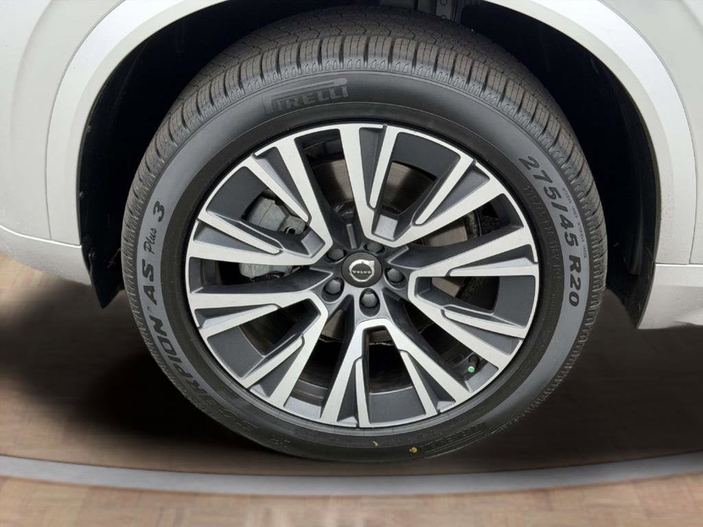 2022 Volvo XC90 T5 Momentum