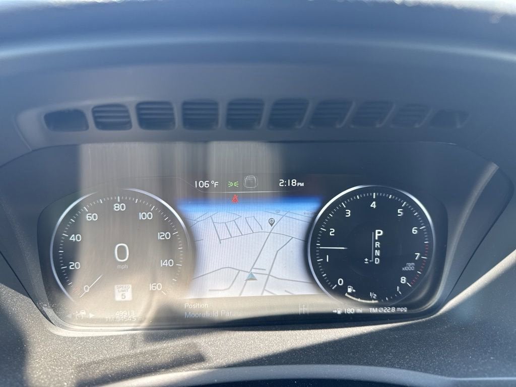 2022 Volvo XC90 T5 Momentum