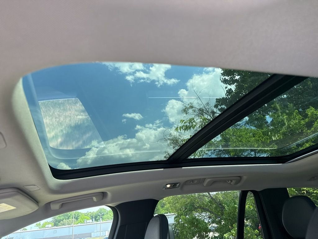 2022 Volvo XC90 T5 Momentum