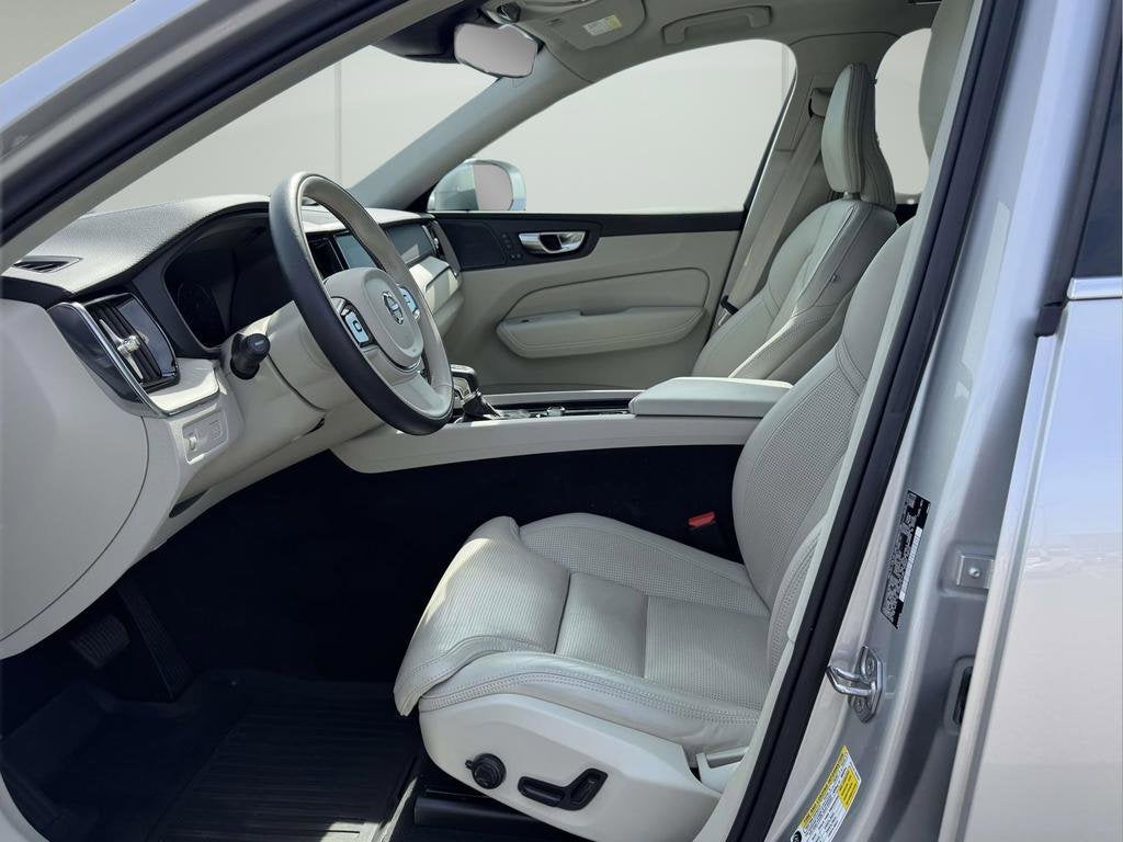 2021 Volvo XC60 T5 Inscription