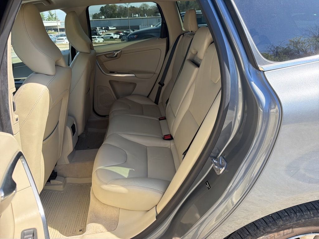 2016 Volvo XC60 T5 Premier