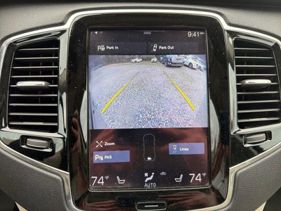 2016 Volvo XC90 T6 Momentum