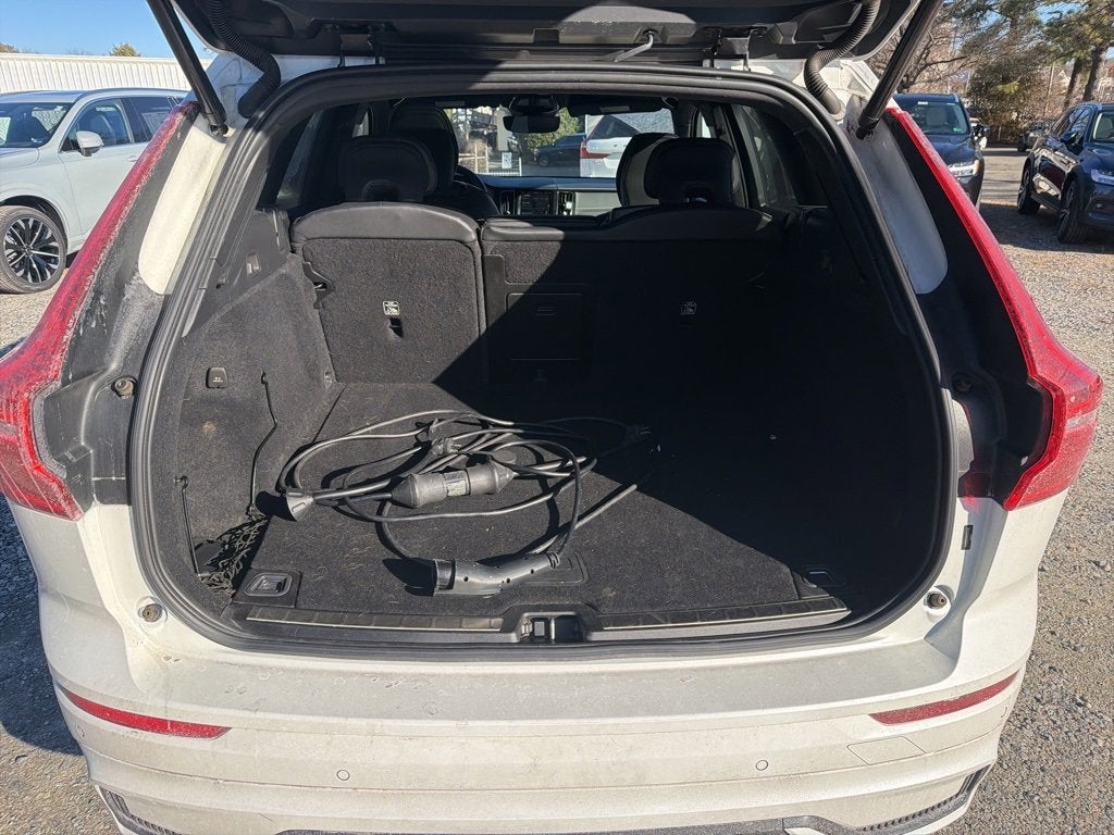 2022 Volvo XC60 Recharge Plug-In Hybrid T8 R-Design