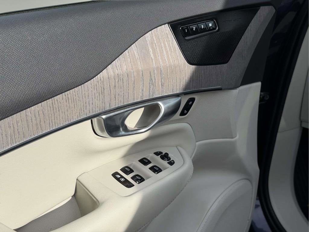 2024 Volvo XC90 Recharge Plug-In Hybrid T8 Plus Bright Theme 7 Passenger