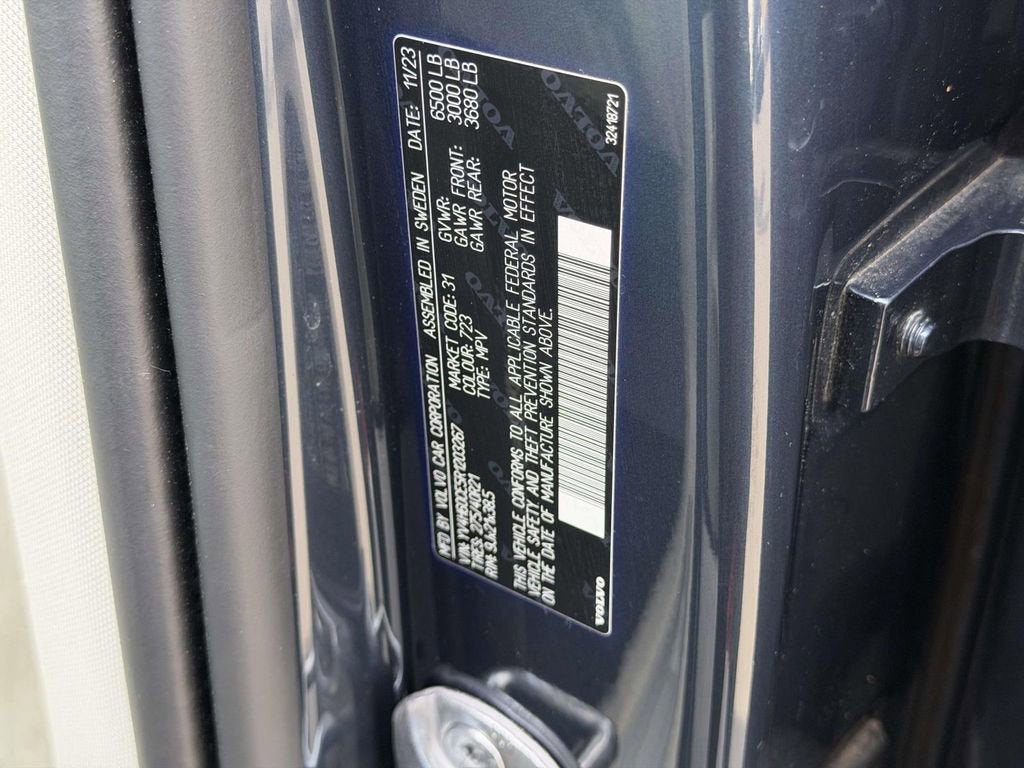 2024 Volvo XC90 Recharge Plug-In Hybrid T8 Plus Bright Theme 7 Passenger