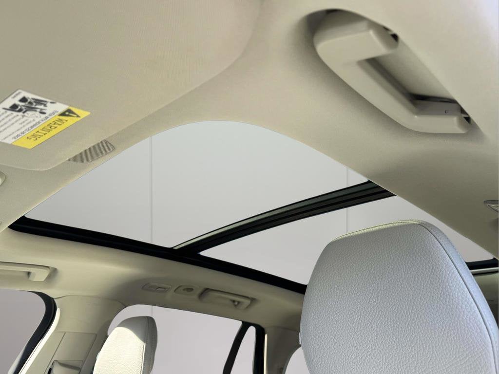 2024 Volvo XC90 Recharge Plug-In Hybrid T8 Plus Bright Theme 7 Passenger