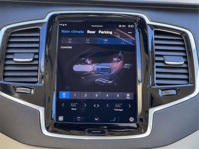2024 Volvo XC90 Recharge Plug-In Hybrid T8 Plus Bright Theme 7 Passenger