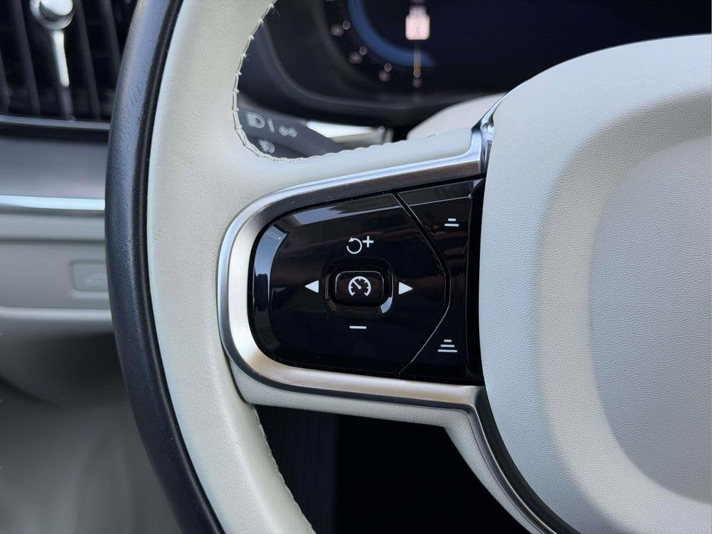 2023 Volvo XC60 B5 Core