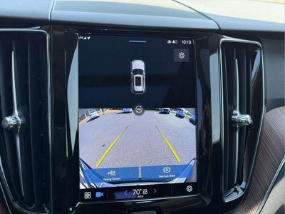 2023 Volvo XC60 B5 Plus Dark Theme