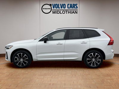 2023 Volvo XC60 B5 Plus Dark Theme