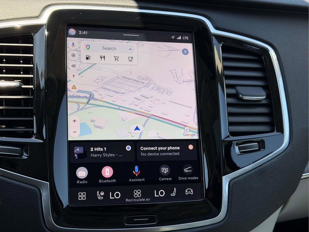 2024 Volvo XC90 B5 Plus