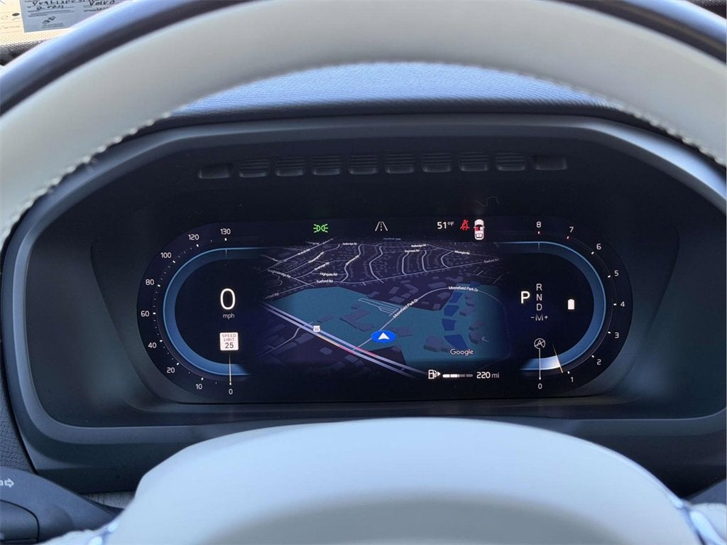 2024 Volvo XC90 B5 Plus