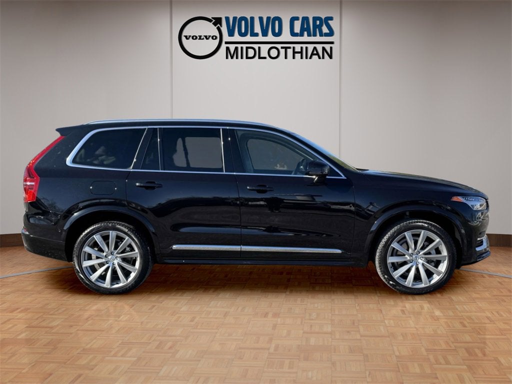 2024 Volvo XC90 B5 Plus