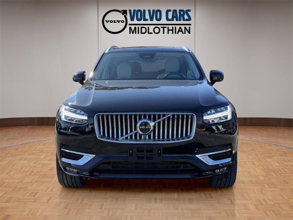 2024 Volvo XC90 B5 Plus