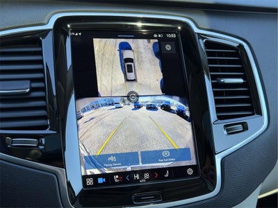 2024 Volvo XC90 B5 Plus