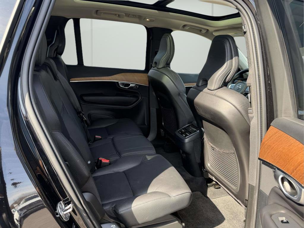 2024 Volvo XC90 B5 Plus