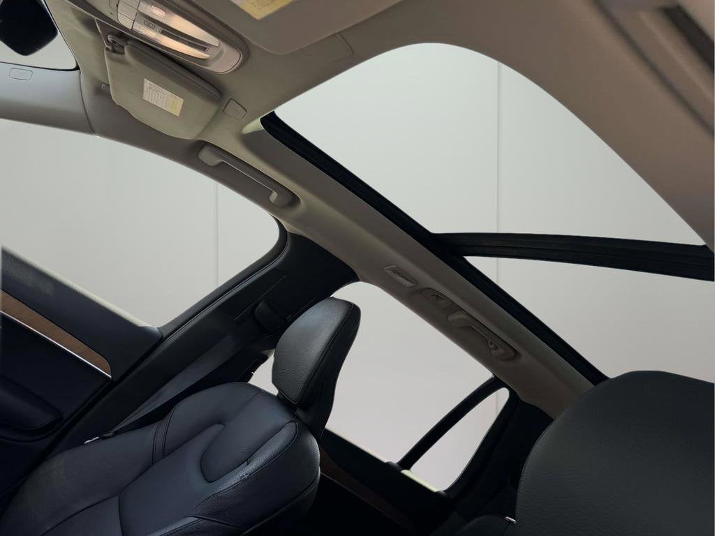 2024 Volvo XC90 B5 Plus