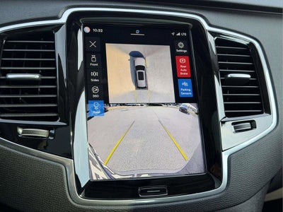 2024 Volvo XC90 B5 Plus