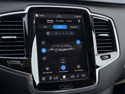 2024 Volvo XC90 B5 Plus