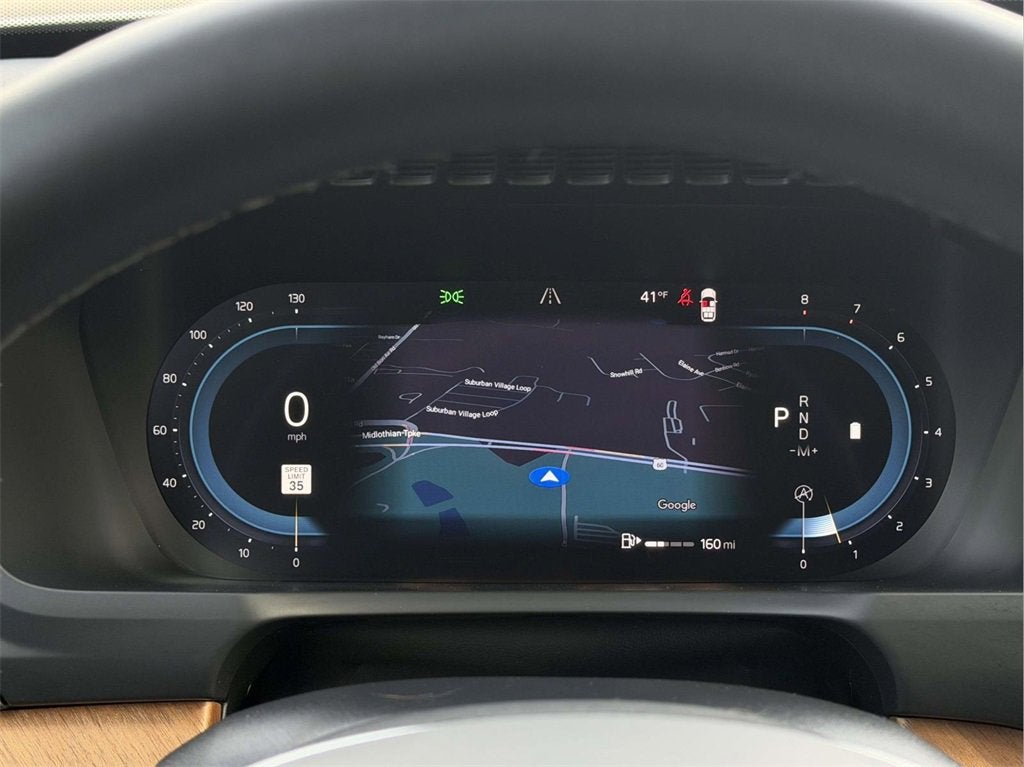 2024 Volvo XC90 B5 Plus