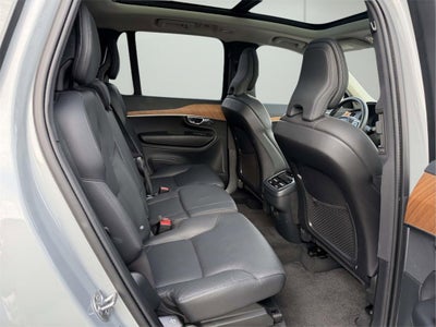 2024 Volvo XC90 B5 Plus