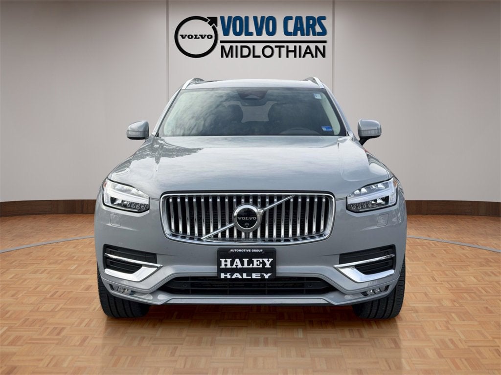 2024 Volvo XC90 B5 Plus