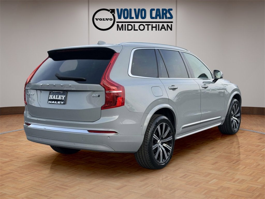 2024 Volvo XC90 B5 Plus