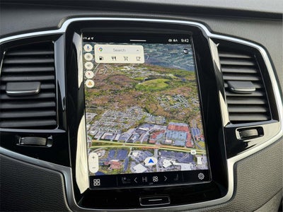 2024 Volvo XC90 B5 Plus