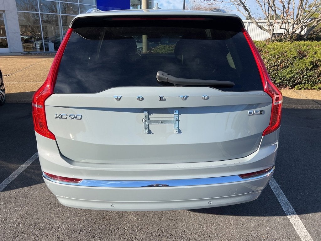 2024 Volvo XC90 B5 Plus