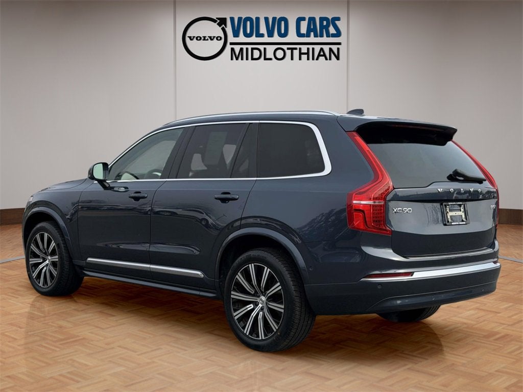 2023 Volvo XC90 B5 Plus